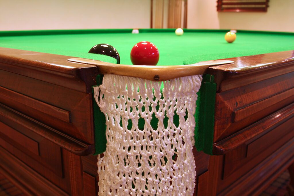 alexandria pool table