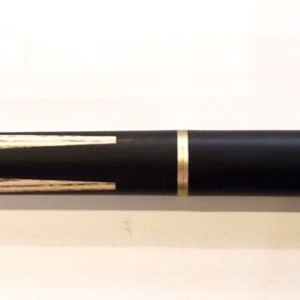 HANSINBURG BLACK KNIGHT CUE